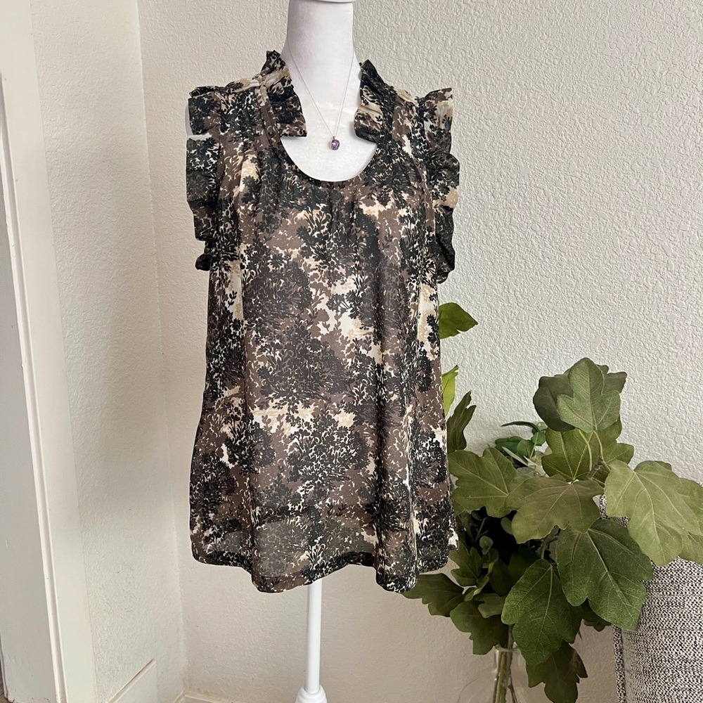 Converse One Star | Boho Floral Ruffle Neck Flutter Sleeve Blouse - Medium